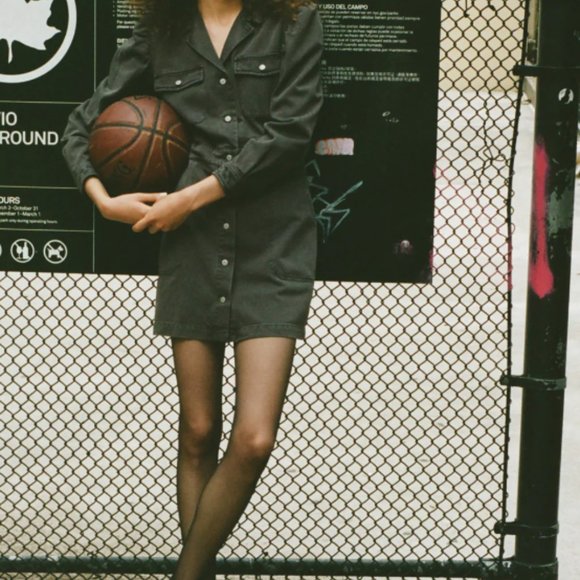 Rails Lisette Dress
New Never Worn
Color: Carbon
Size: Small - Picture 5 of 5